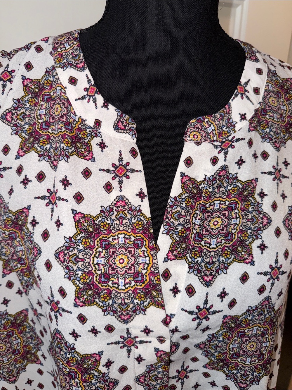 Pink Rose White Sleeveless Medallion Print Camisole XL - Picture 3 of 7